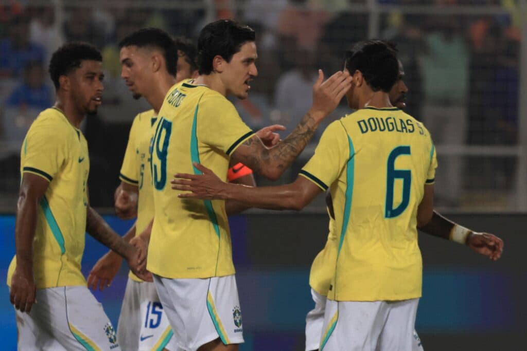 Samuel Lino atribui comemorações discretas em gols ao calor indiano