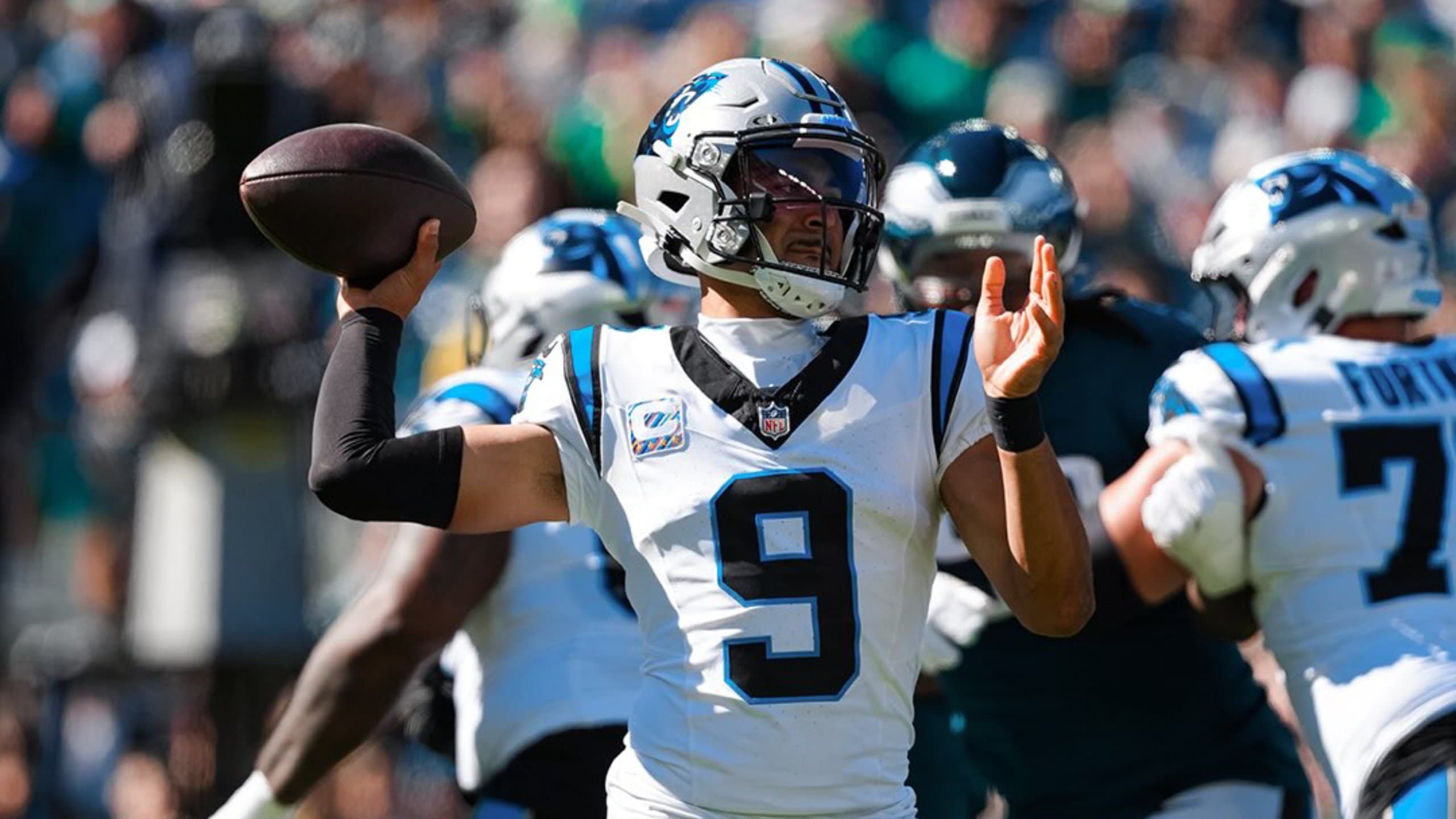 NFL: Carolina Panthers domina jardas e vence Philadelphia Eagles fora de casa