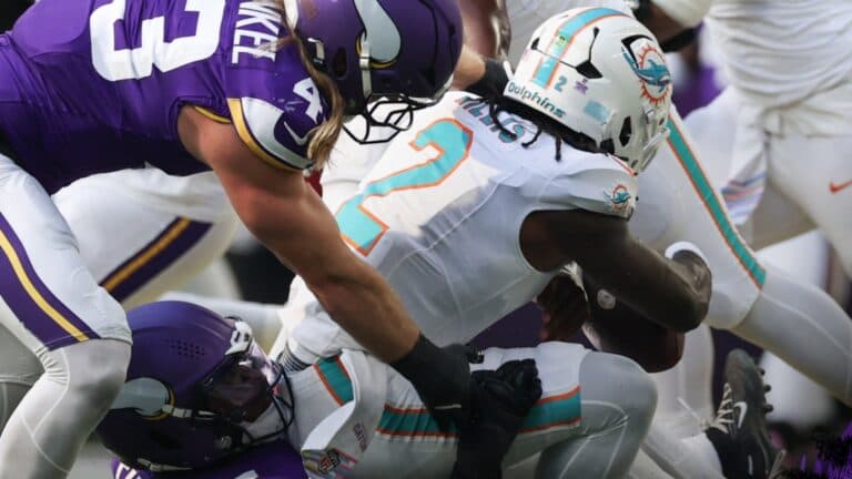 NFL: Vikings vencem Dolphins com cinco field goals de Will Reichard
