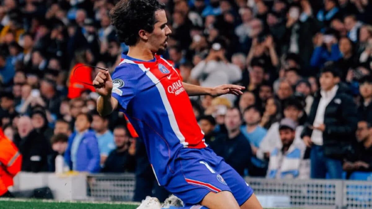 PSG é letal, supera o Manchester City e segue 100% na Champions
