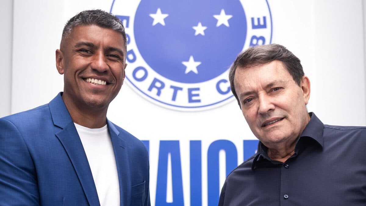 Paulinho é apresentado como novo executivo do Cruzeiro