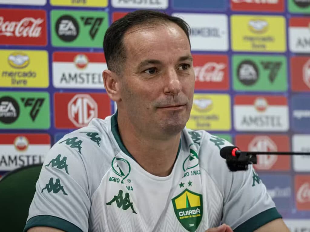 Cuiabá paga dívida com técnico e cobra R$ 45 milhões de clubes brasileiros