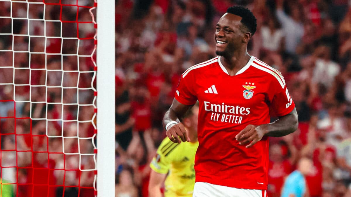 Com dois gols de Jhon Durán, Benfica goleia o Celtic na Liga Europa