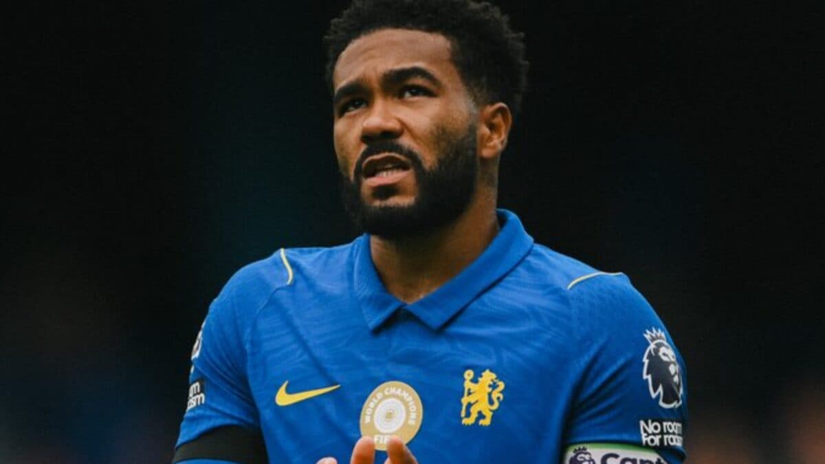 Lateral do Chelsea realiza cirurgia no joelho; veja tempo de recuperação
