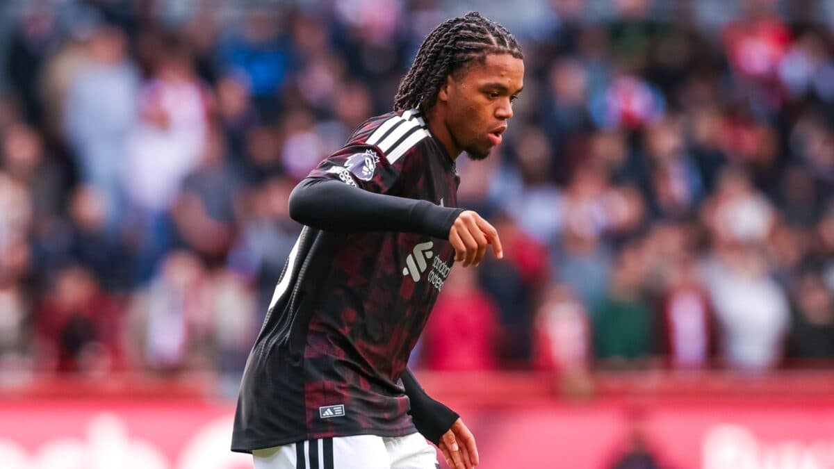 Joia do Liverpool minimiza rumores de ida para o Arsenal