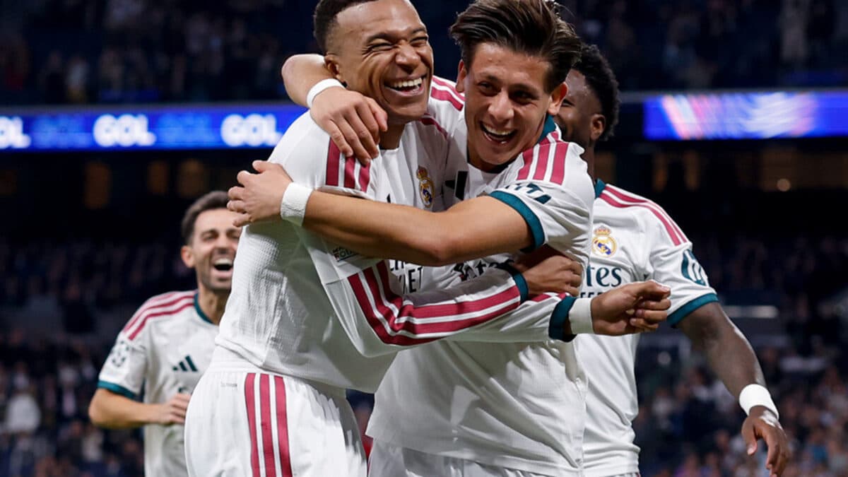 Real Madrid goleia RB Leipzig e mantém aproveitamento perfeito na Liga dos Campeões