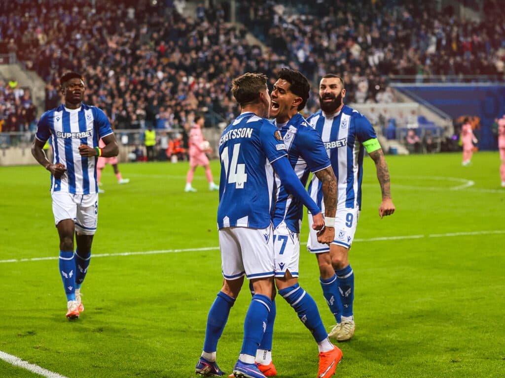 Lech Poznan arranca empate com Sunderland e soma primeiro ponto na Liga Europa