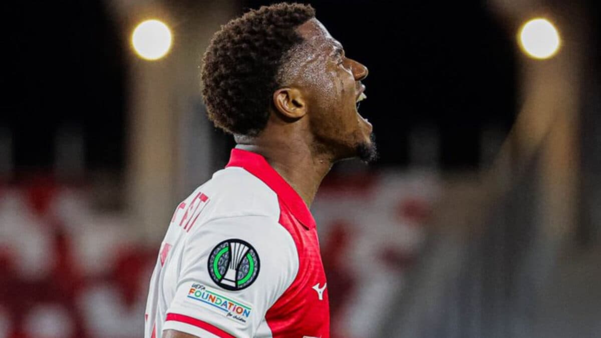 Monaco vence o Freiburg e mantém 100% de aproveitamento na Conference League