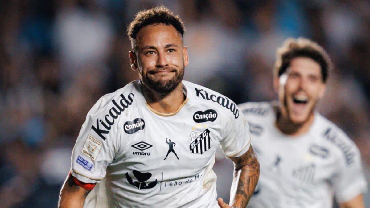Neymar é dúvida para enfrentar o Atlético-MG no gramado sintético