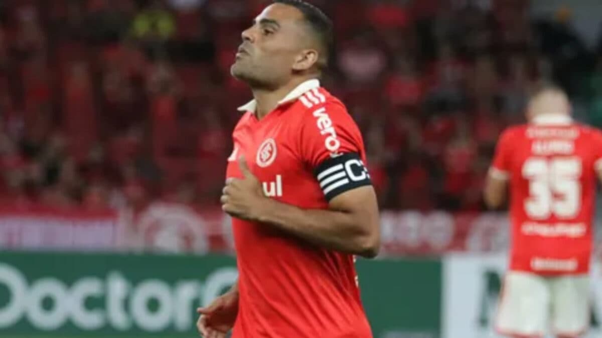 Inter terá três retornos para enfrentar o Fluminense