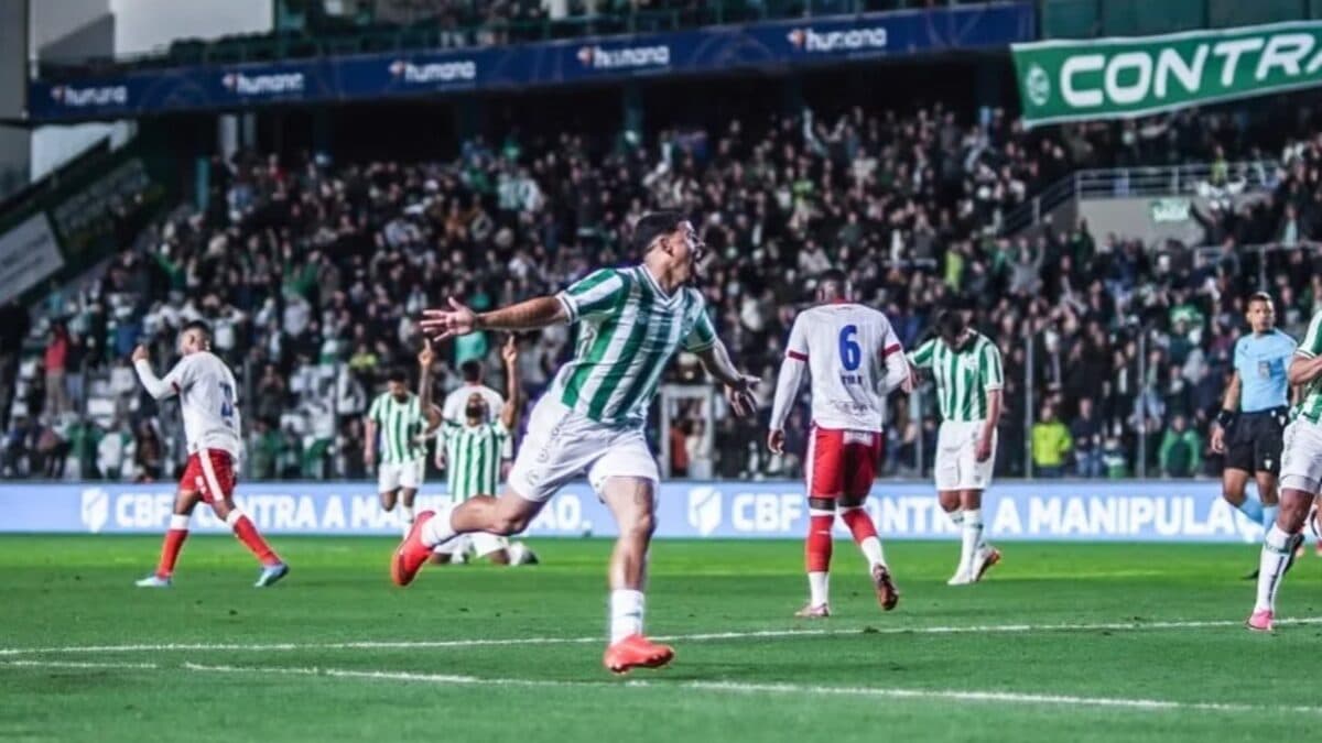 Juventude vence Náutico por 4 a 0 e garante faixa de acesso na Série B