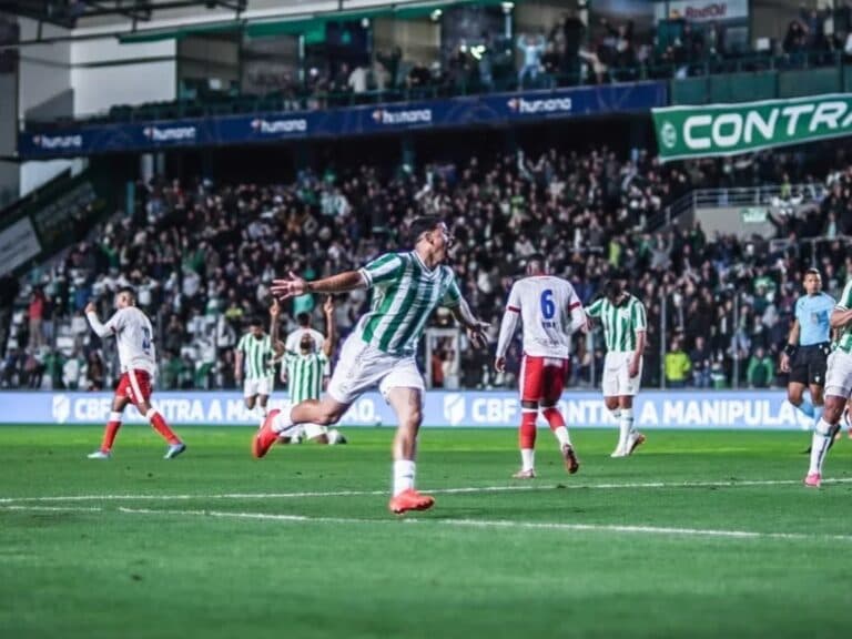 Juventude vence Náutico por 4 a 0 e garante faixa de acesso na Série B