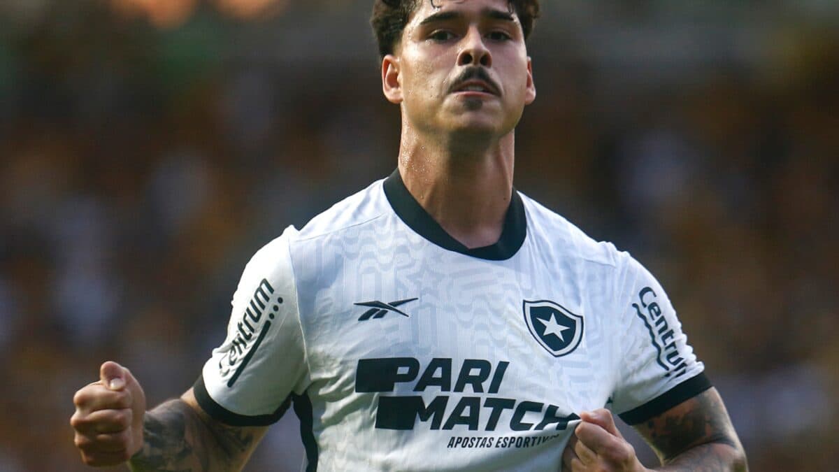Zagueiro ex-Botafogo marca e quebra recorde na MLS