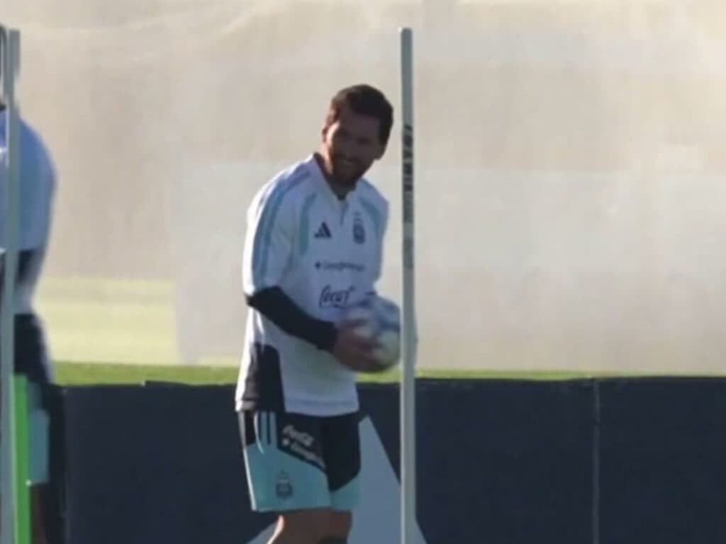 Vídeo: Messi treina pela última vez com a seleção Argentina