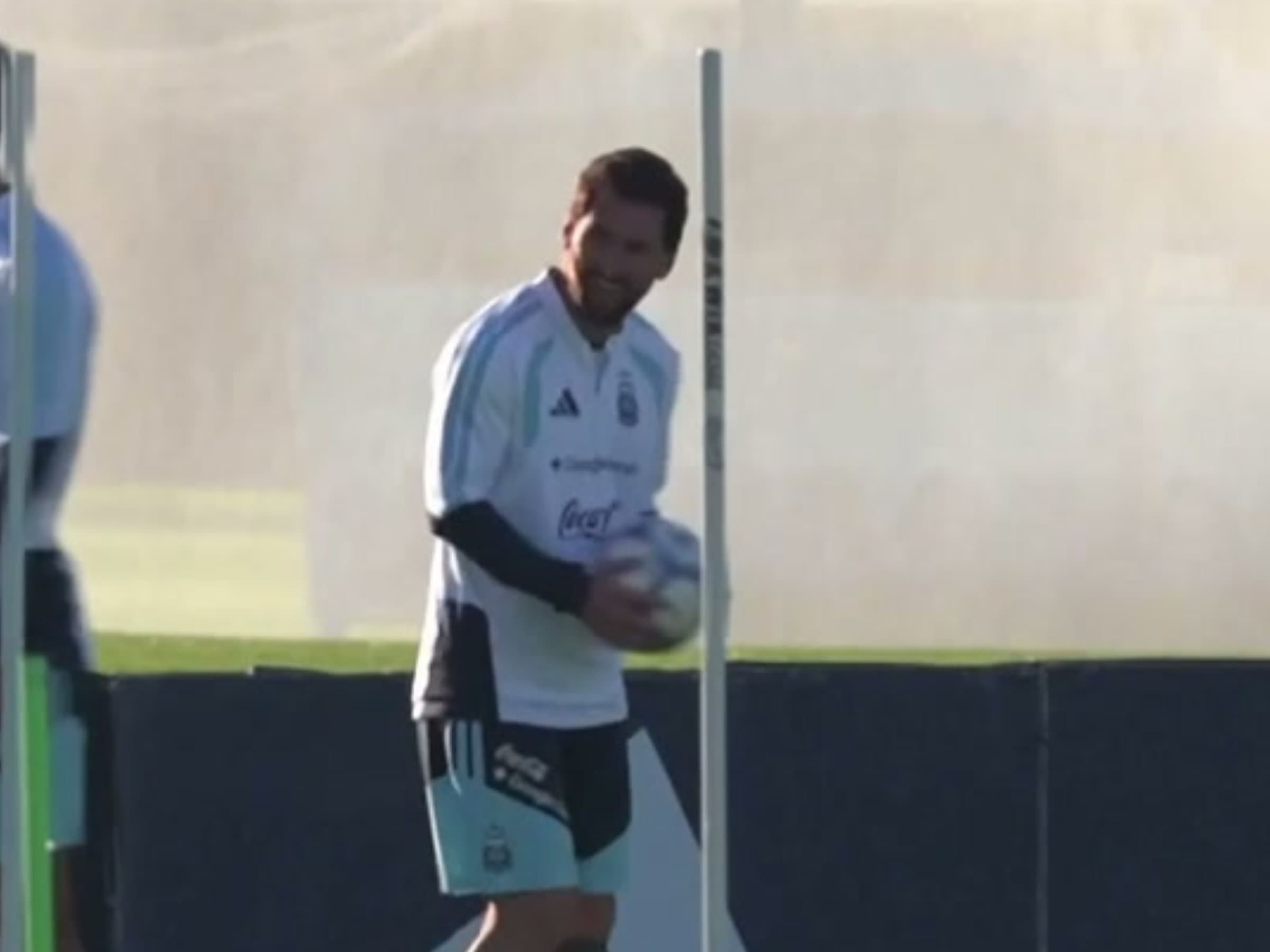 Vídeo: Messi treina pela última vez com a seleção Argentina