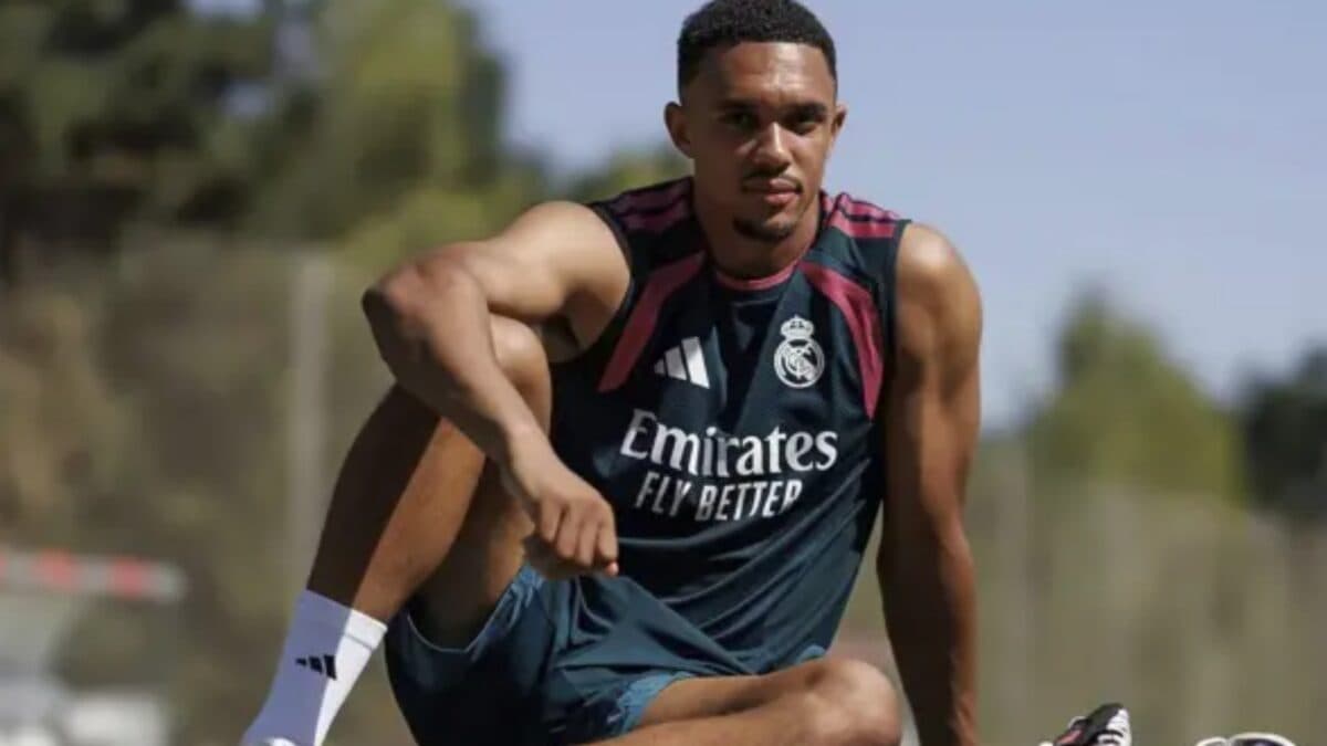 Reserva do Real Madrid define futuro após sondagens na Inglaterra