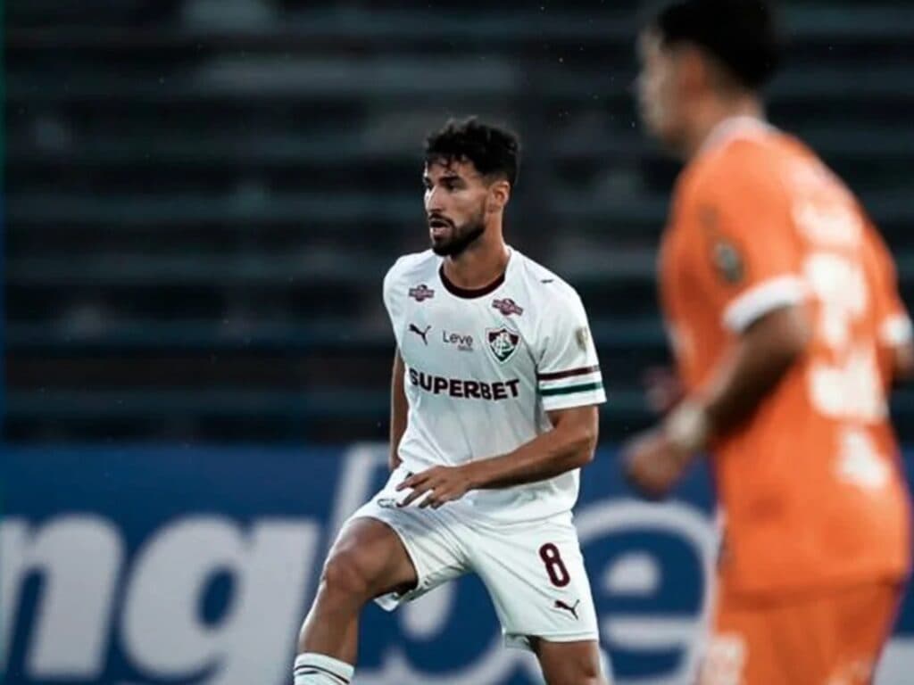 Martinelli treina no Fluminense e vira opção contra o Coritiba