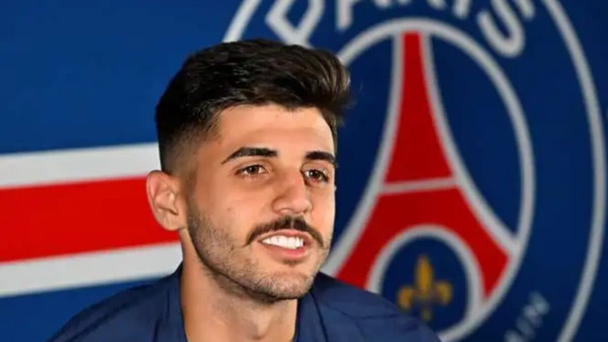 Beraldo renova com o PSG até 2031
