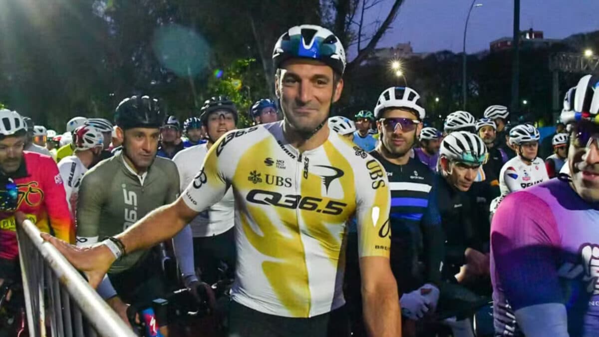 De folga da seleção, Scaloni pedala 129 kms em Buenos Aires