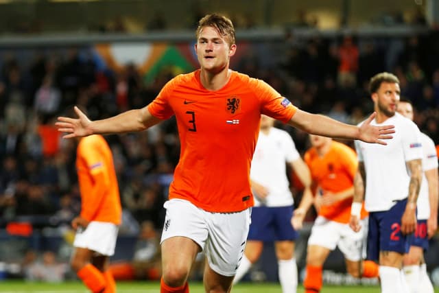 De Ligt passa por cirurgia e está fora da Copa do Mundo