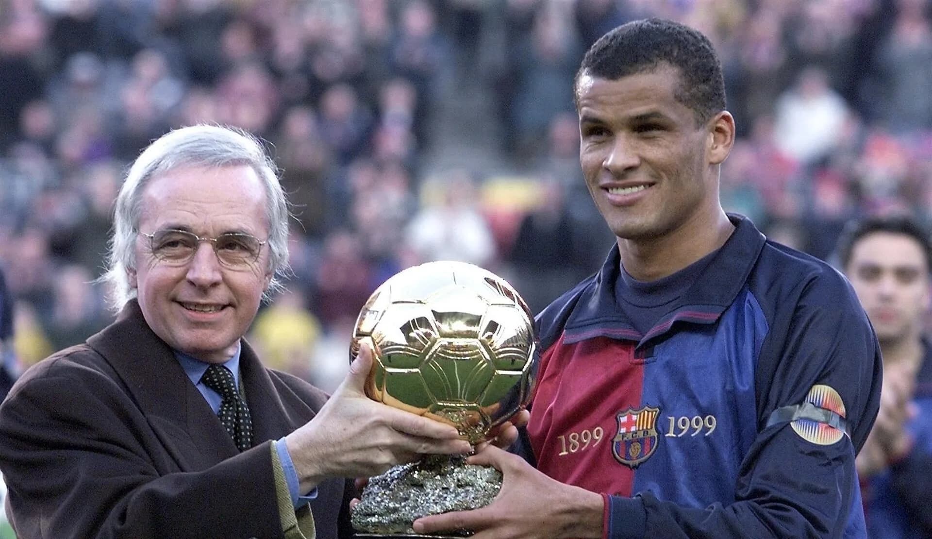 Como foi a temporada de Rivaldo quando foi eleito o melhor do mundo?