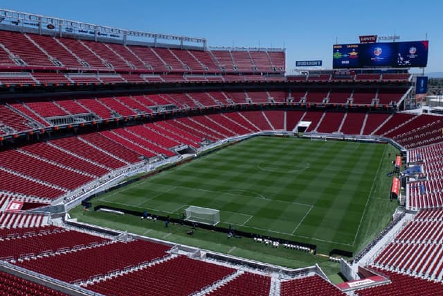 Super Bowl x Champions League: quem cobra mais por uma propaganda?