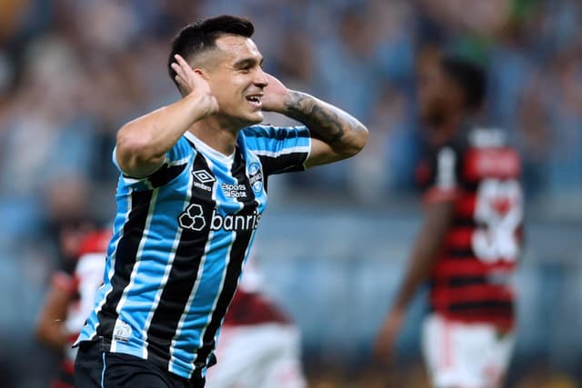 Com Cristaldo, Grêmio chega a 21 saídas na temporada