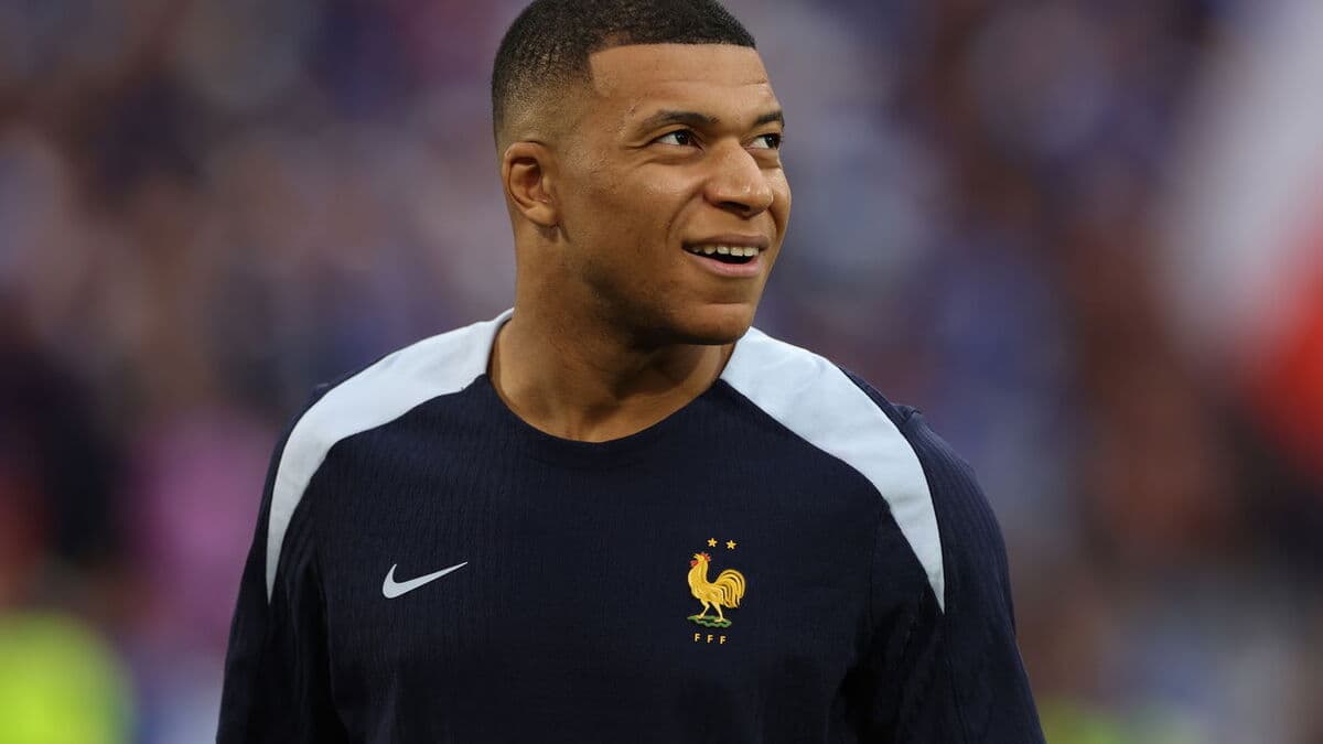 Mbappé é fortemente criticado pela imprensa francesa