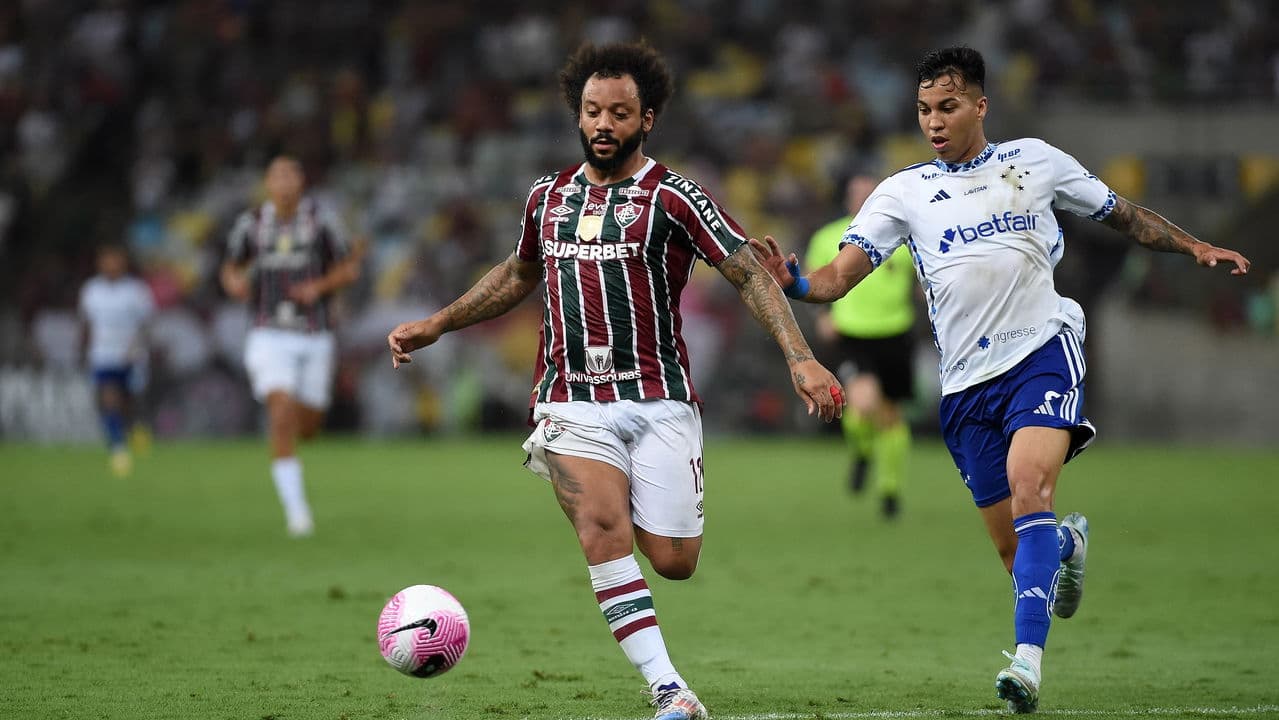 Marcelo abre o jogo sobre sair da posição de lateral