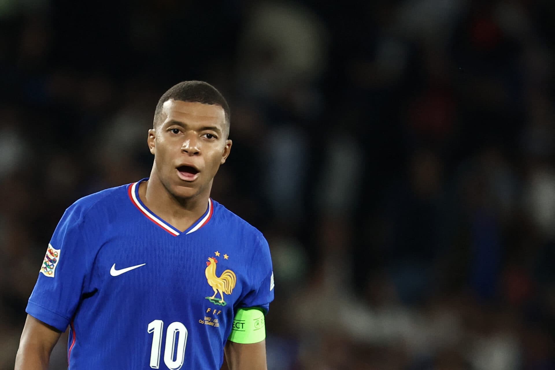 Mbappé pode perder faixa de capitão na França