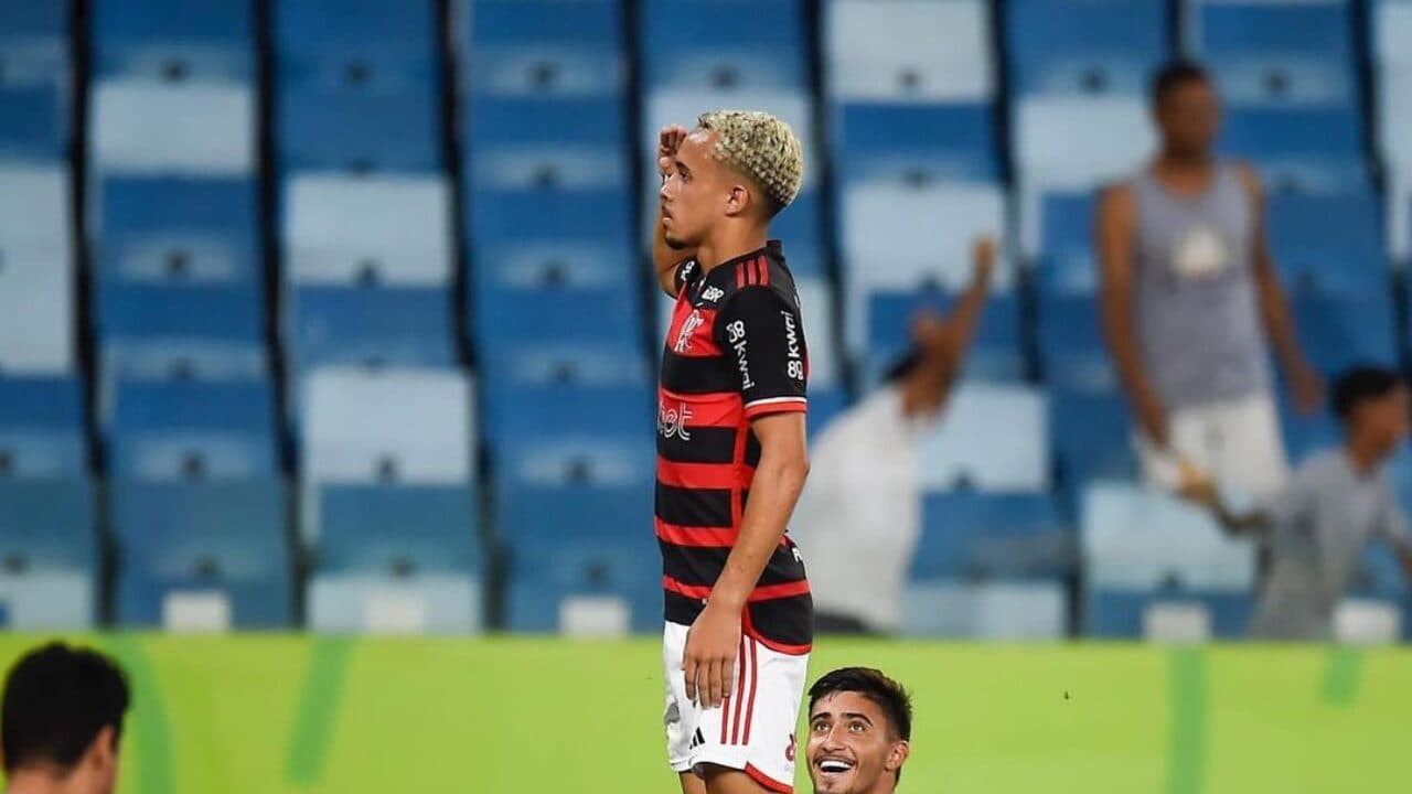 Cruzeiro quer atacante do Flamengo