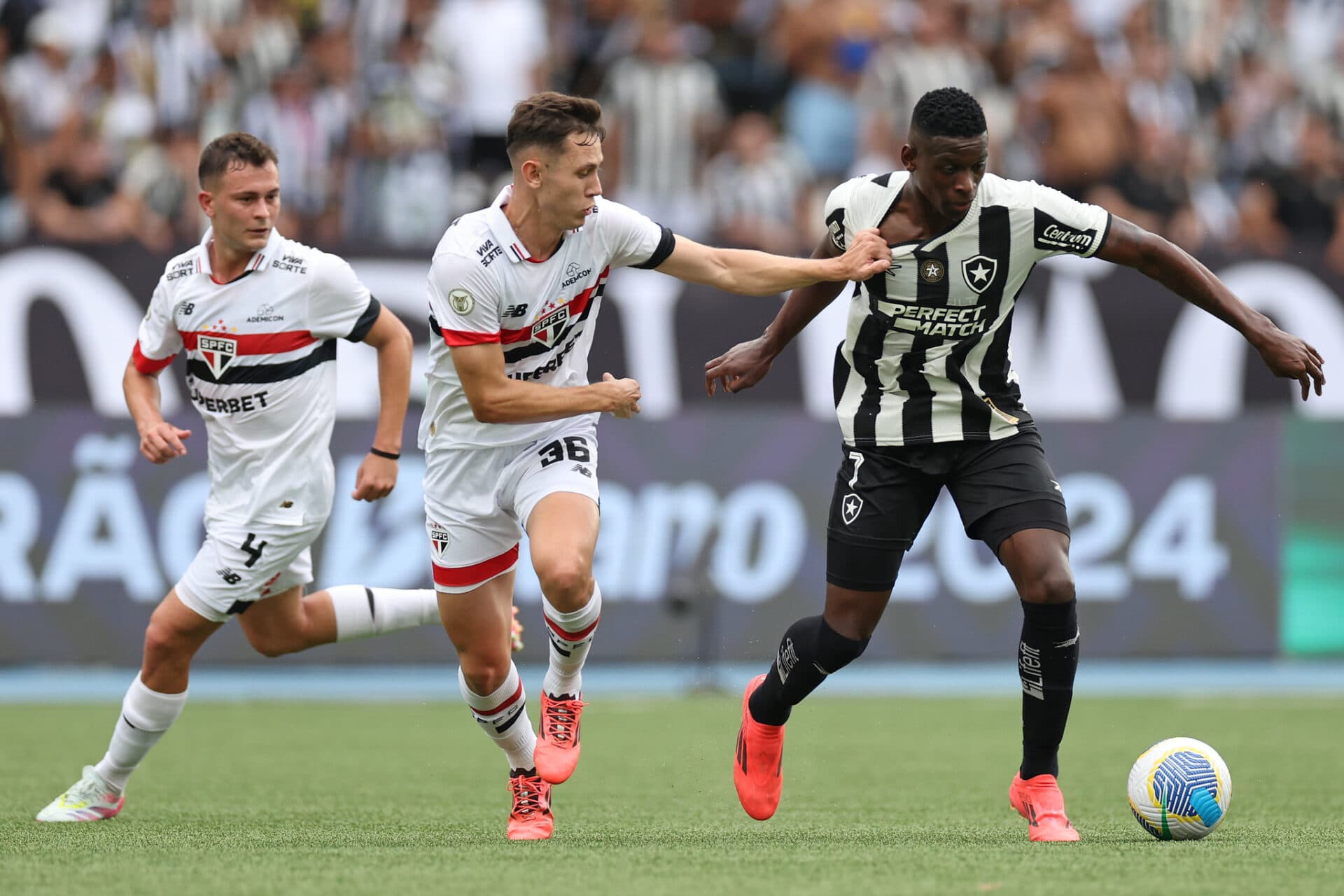 São Paulo foi o time que menos cedeu chances no Brasileirão