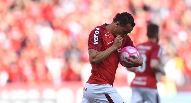 Leandro Damião quer encerrar a carreira no Inter