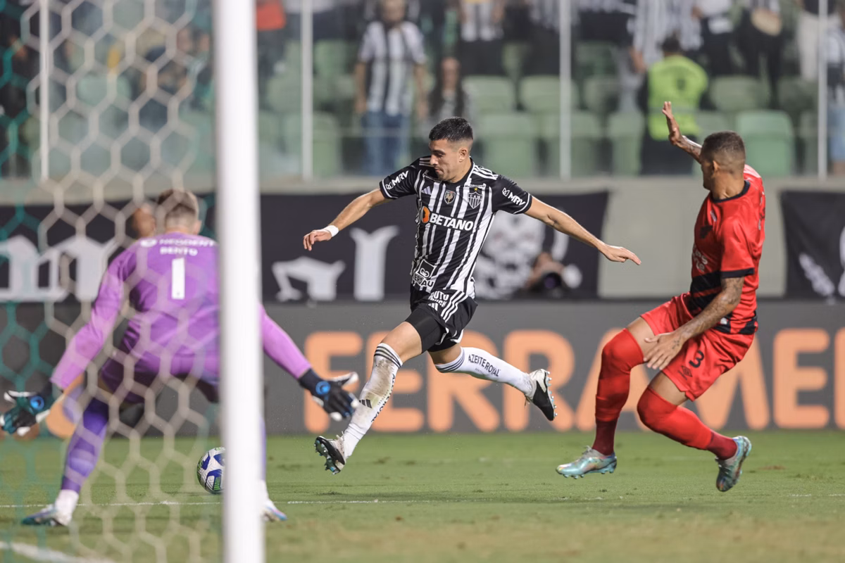 Atlético MG x Athletico PR: horário, escalações e onde assistir