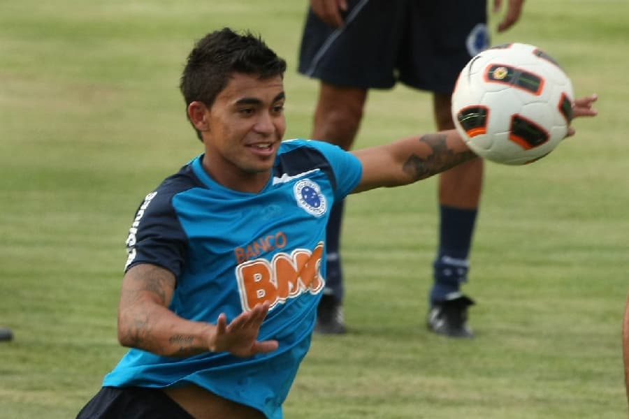 Cruzeiro anuncia volta de Dudu; relembre primeira passagem