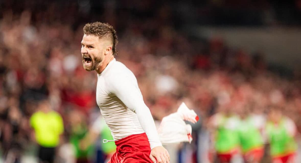 RB Bragantino vence o Athletico e embola briga contra o rebaixamento