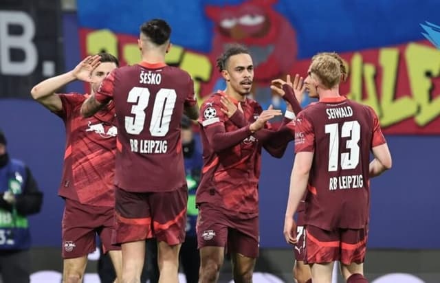RB Leipzig vence a primeira e deixa Sporting com posição ameaçada na Champions