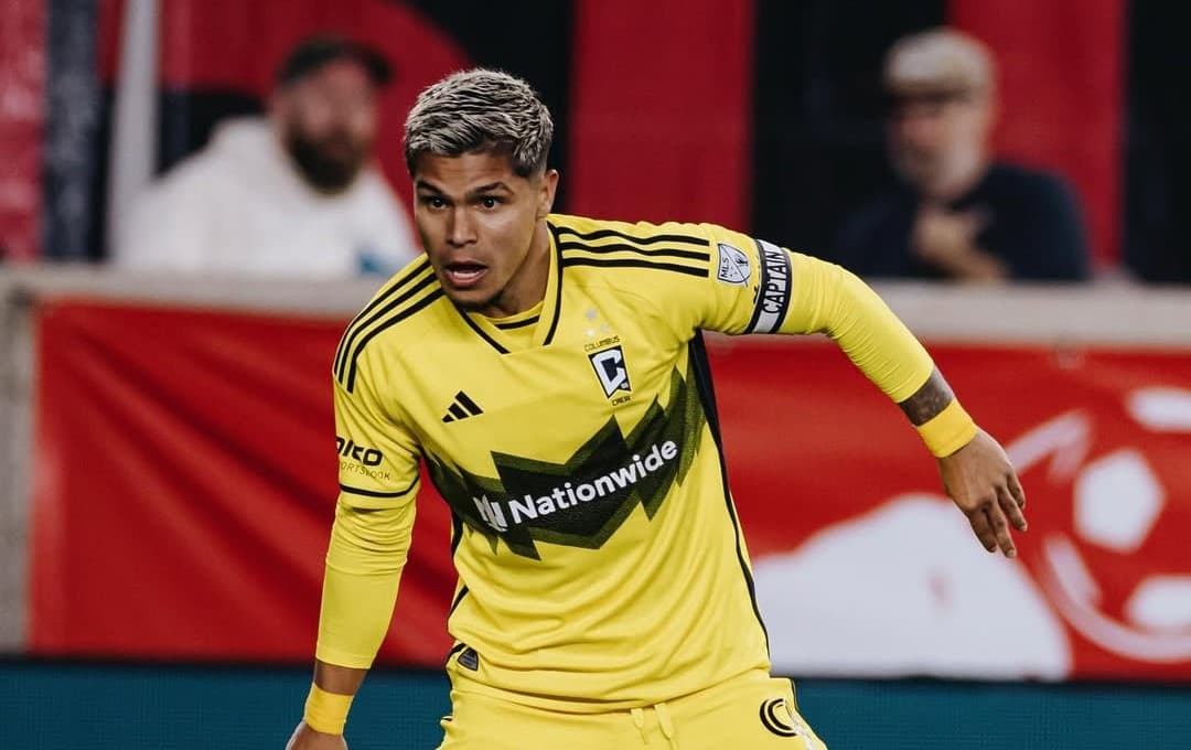 Botafogo oficializa proposta por atacante da MLS