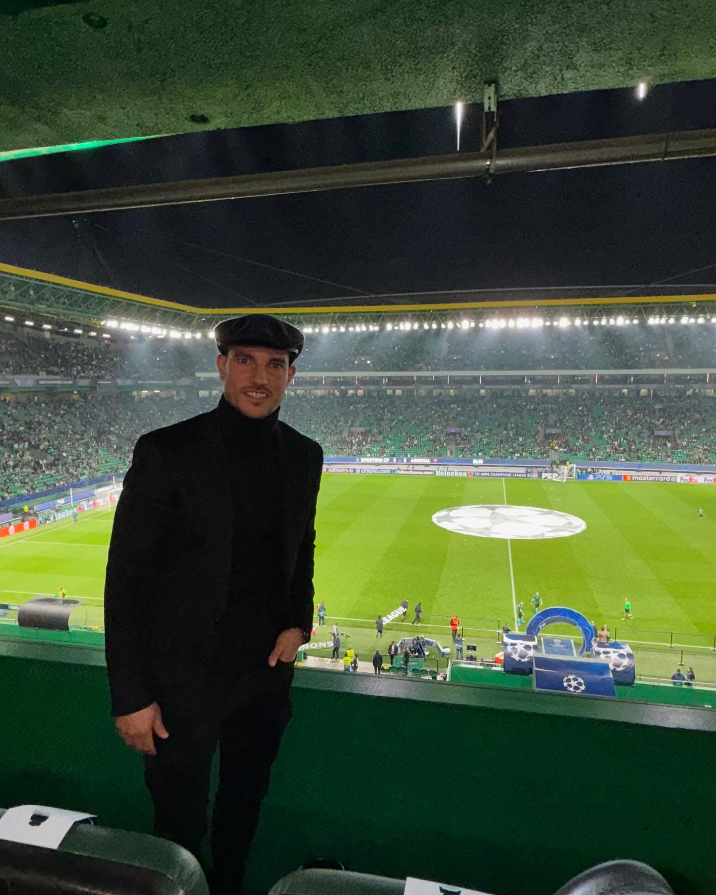 São Paulo quer Cedric Soares, ex-Arsenal