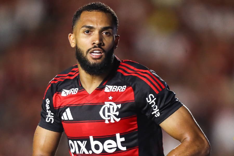 Juninho desencanta, e Flamengo goleia a Portuguesa com time alternativo