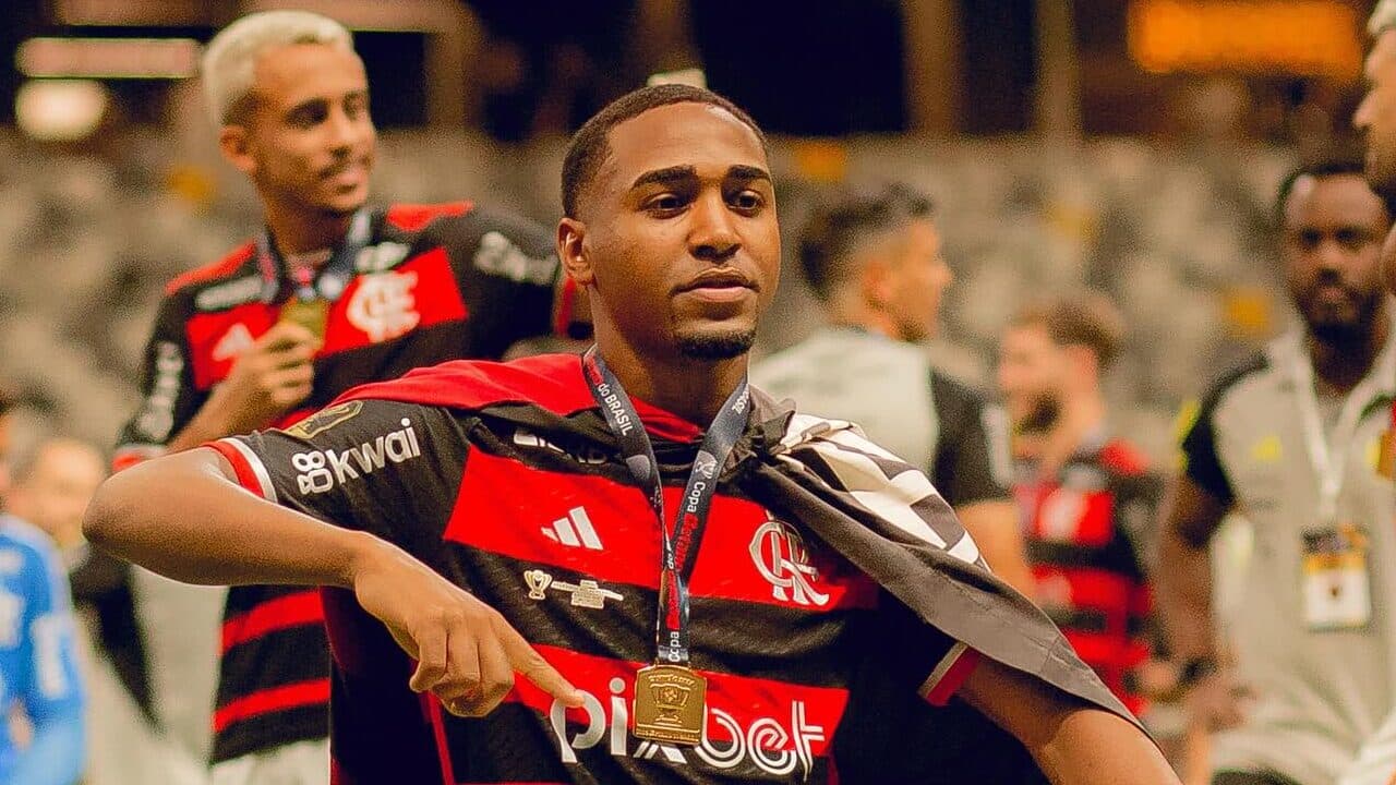 Qual seriam os planos do Flamengo para Lorran?