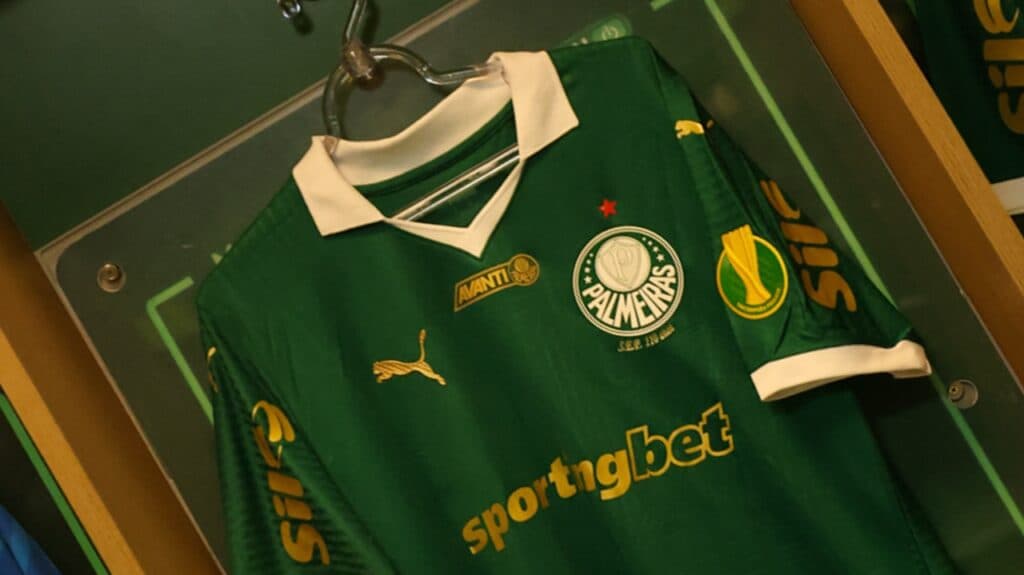 Palmeiras lida com oito saídas e busca reforços para 2025