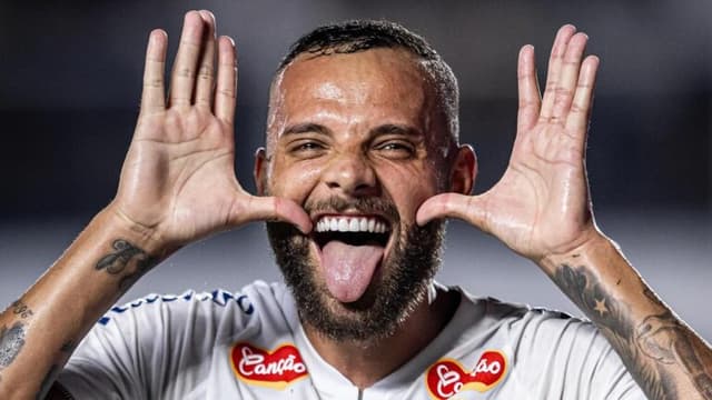 Guilherme, do Santos, é o jogador da série A com mais gols em 2025