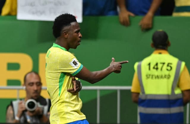Vini Jr decide, Brasil vence Colômbia e diminui pressão sobre Dorival