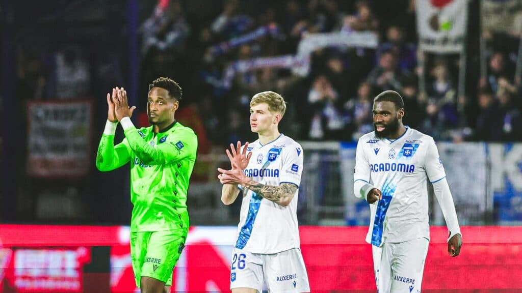 Auxerre x Lyon: onde assistir, horário e escalações na Ligue 1