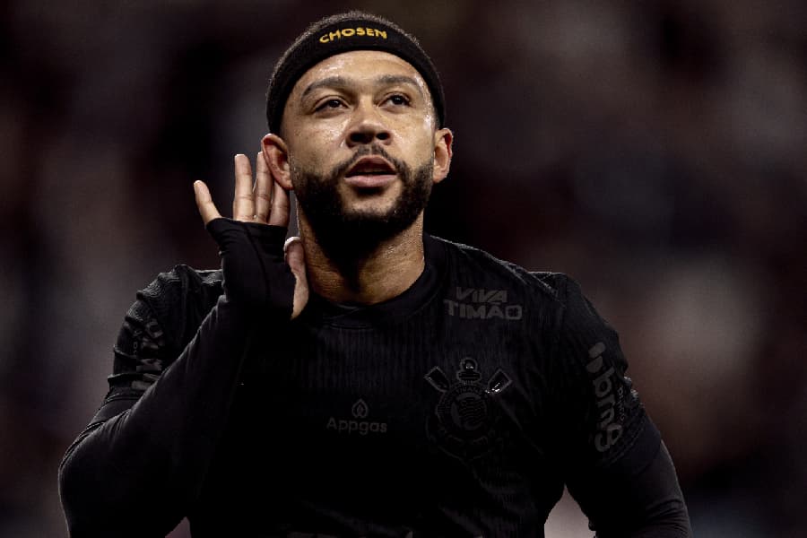 Memphis notifica Corinthians e ameaça não voltar de férias