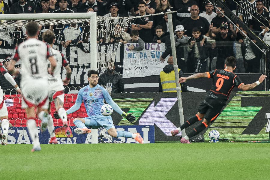 Corinthians iguala sua maior série sem vitória como mandante no Brasileirão