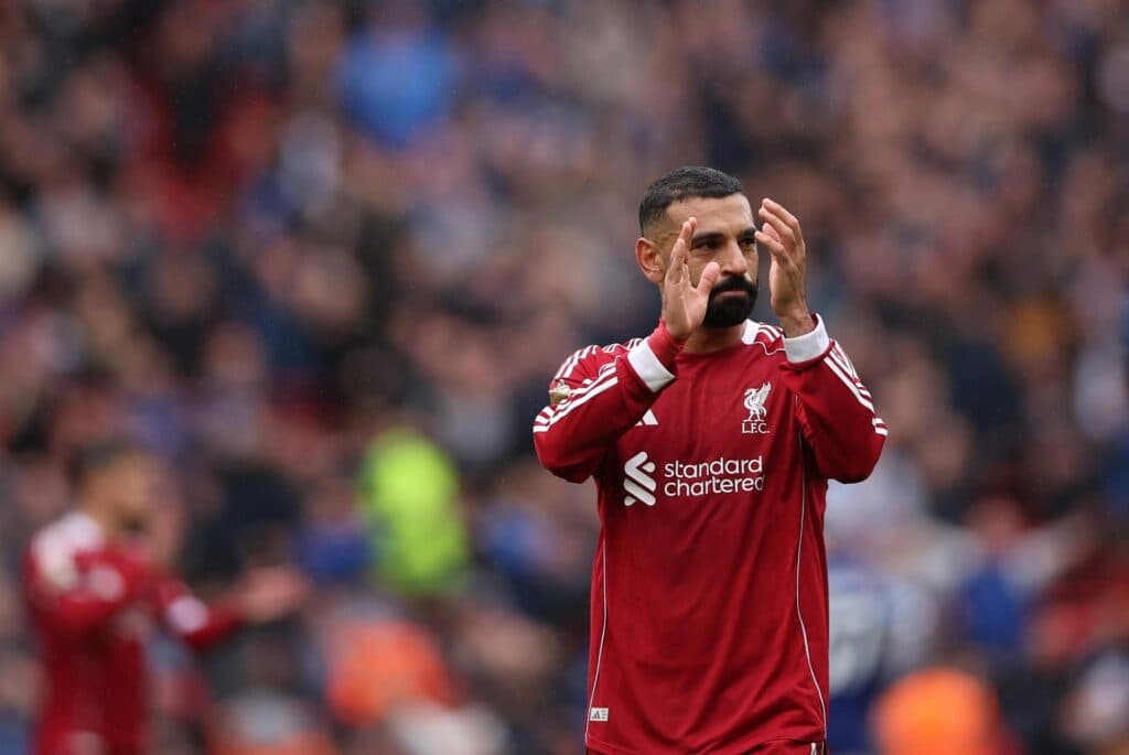 Maguire decide no fim, Manchester United surpreende e vence Liverpool em Anfield