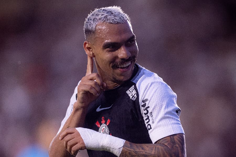 Matheuzinho decide com golaço e Corinthians vence o Fluminense no Maracanã