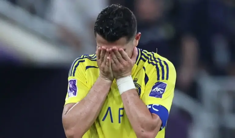 Al-Nassr chega à terceira derrota seguida e CR7 vê título distante